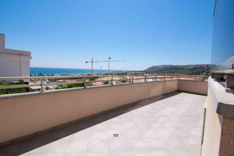 Foto becf5552-466f-4827-8463-05826bf64d04. Dúplex amb aparcament piscina a Los Arenales del Sol Elche / Elx