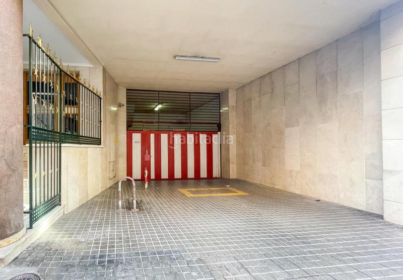 Foto ebf5572d-b572-4a13-80c6-ff5a34151514. Parking voiture dans Pont Nou - Corazón de Jesús Elche / Elx