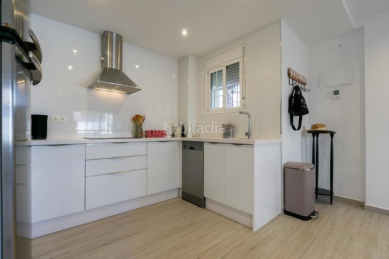 Foto 5d7d8cfa-ad22-4083-a227-d9b6240ad64d. House with parking pool in La Marina Elche / Elx