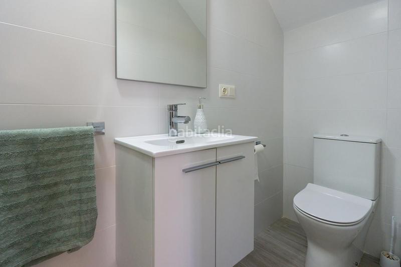 Foto f41b91ac-5e08-47c7-86a3-4e202dfb7895. House with parking pool in La Marina Elche / Elx