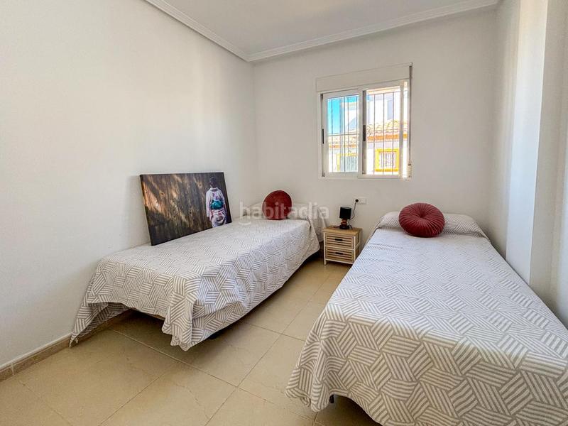 Foto 0f73d0cf-b0d4-4869-a8d5-fee23919bd32. Maison avec parking piscine dans La Marina Elche / Elx