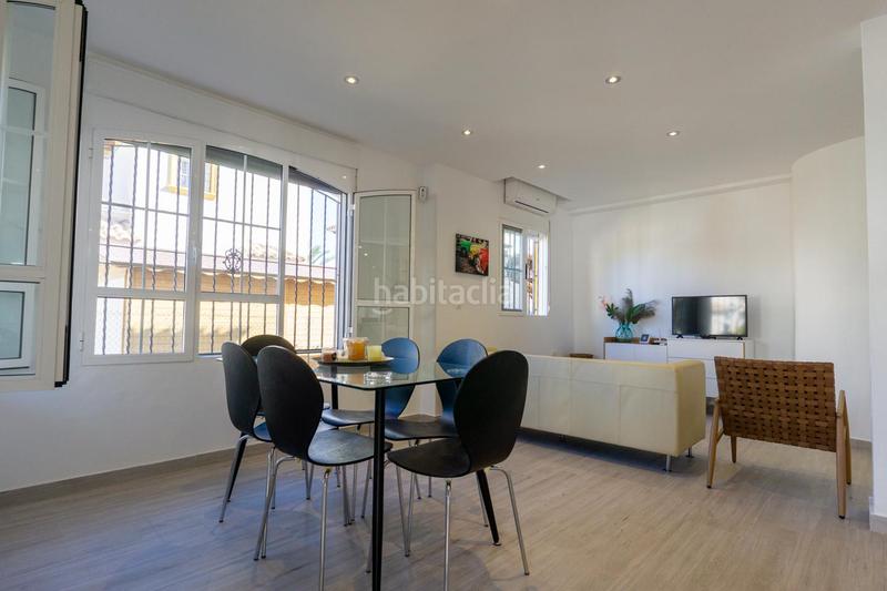 Foto 3311a687-0f10-447a-9945-9cc7eacc4276. Maison avec parking piscine dans La Marina Elche / Elx