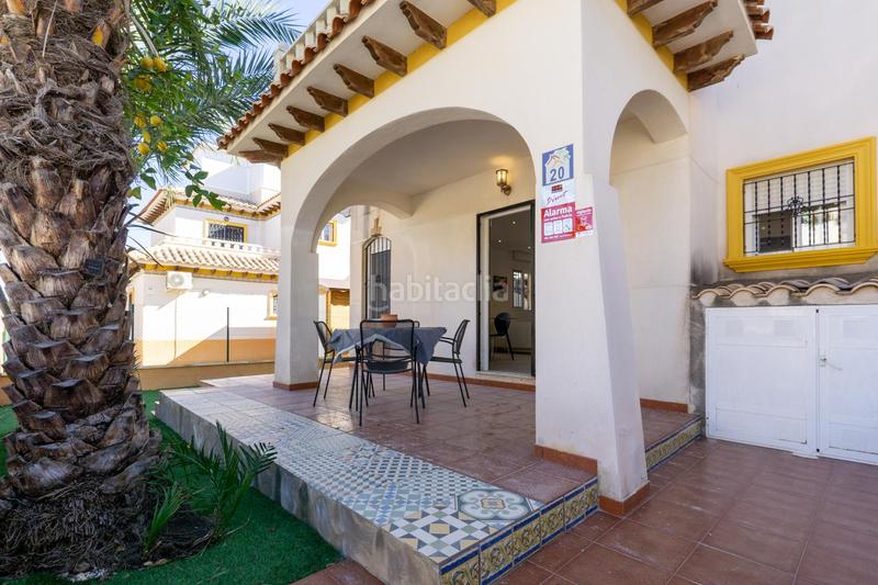 Foto 7c6b38c5-3514-44c7-9069-eeccbc23e172. Maison avec parking piscine dans La Marina Elche / Elx