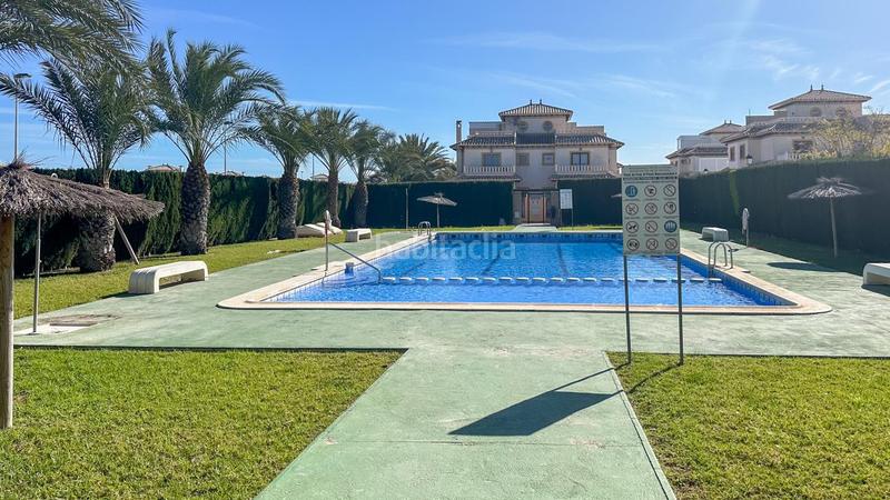 Foto b100f99b-1659-4066-99d9-aa1fa5944207. Maison avec parking piscine dans La Marina Elche / Elx