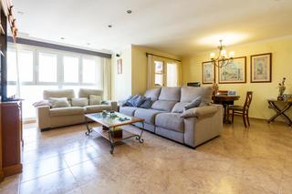 Etagenwohnung  Carrer benito pérez galdós