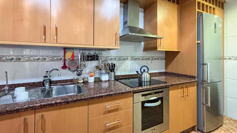 Foto 2d3fdb95-3b38-427d-96d6-caefda7cae06. Casa adossada amb calefacció aparcament a El Travaló - Martínez Valero Elche / Elx