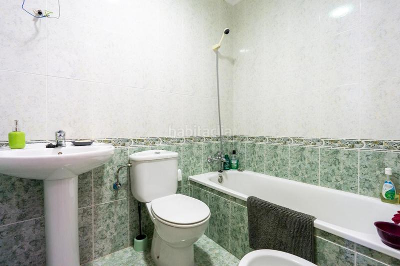 Foto 796ee206-217c-47d5-a6d9-f35559fc659f. Casa adossada amb calefacció aparcament a El Travaló - Martínez Valero Elche / Elx