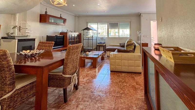 Foto 7410f161-fba3-408e-acb3-f0881a65246a. Maison jumelée avec chauffage parking dans El Travaló - Martínez Valero Elche / Elx