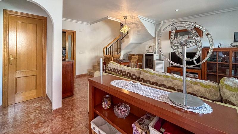 Foto 08b9dd59-434f-4b4e-9f22-77b992bd6fcc. Reihenhaus mit heizung parking in El Travaló - Martínez Valero Elche / Elx