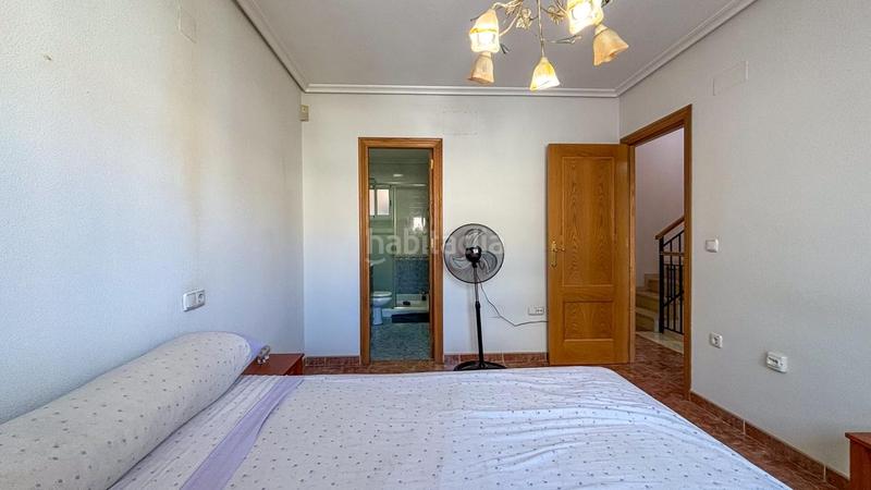 Foto af6ee2bc-9018-46d6-8eb9-bd74106bbb4f. Semi detached house with heating parking in El Travaló - Martínez Valero Elche / Elx