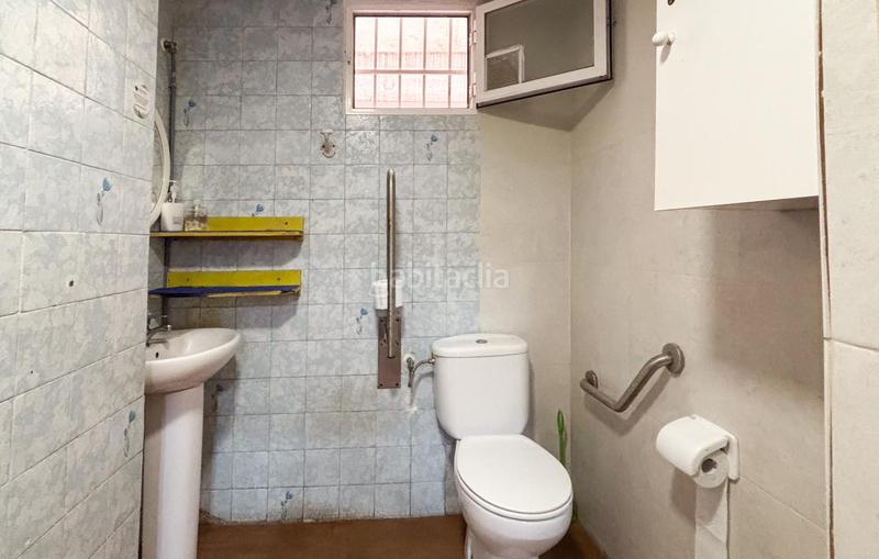 Foto 870880a7-b327-4d4b-9b38-8ddaf3a98a54. Local comercial en Playa Levante Santa Pola