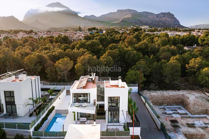 Foto eb81890c-3f9d-4bf6-bb39-9ef48e9a05ad. Casa amb piscina a Varadero Nucia (la)