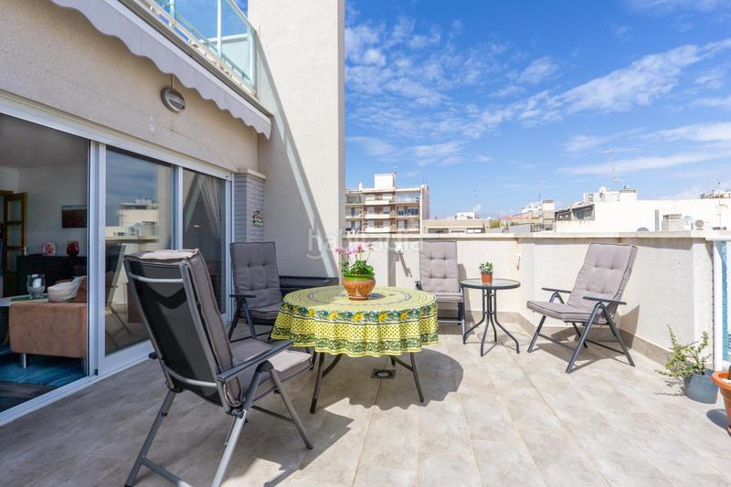 Foto 6686a338-2320-45a6-9c79-b56ca3f88ff8. Dúplex en Playa Levante Santa Pola