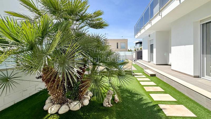 Foto ee1199eb-ef4d-4259-8846-e48f7915ac67. Casa amb aparcament piscina a Monte y Mar Santa Pola