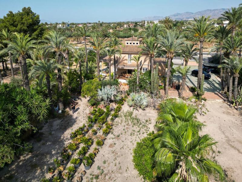 Foto 53d9f4f9-bcf2-43ba-b74f-364fcdcfcc63. House with heating parking in Alzabares Elche / Elx