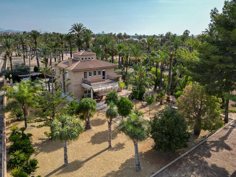 Foto f205f198-297d-4cb9-92cb-58b43d31a5e8. House with heating parking in Alzabares Elche / Elx