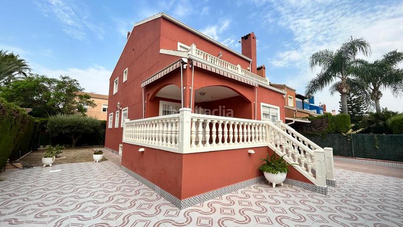 Foto 32531e11-e89b-4103-9fd3-d636bf2d423a. Casa amb piscina a Valverde Elche / Elx