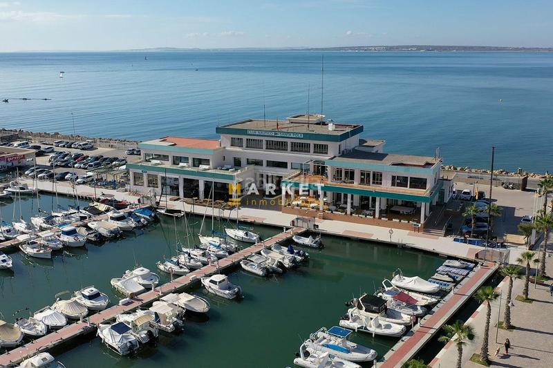 Foto bb609f91-3e54-42db-b76f-05378a48bd83. Piso en Playa Levante Santa Pola