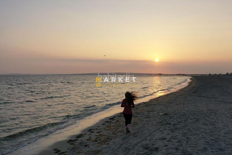 Foto f61b3e18-a4a4-47c4-85f6-a3f736332c56. Piso en Playa Levante Santa Pola