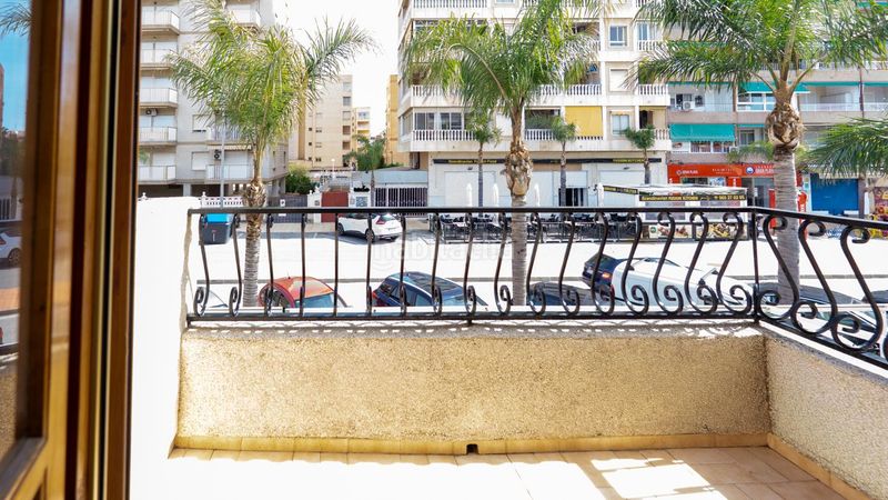 Foto c5d1614c-dfef-4ce1-9ffd-2dc4bfde7837. Casa a Gran Playa Santa Pola