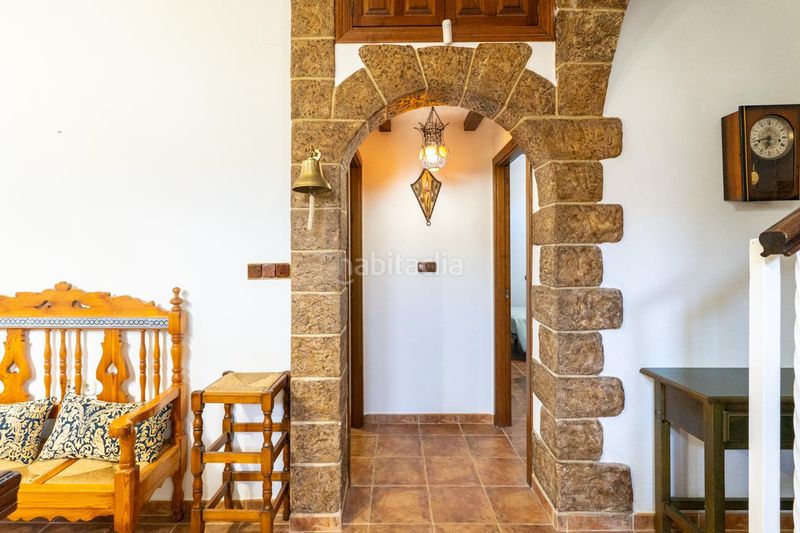 Foto 4a37385f-3825-4b91-9d67-2039aeed69dd. Casa amb calefacció aparcament piscina a Valverde Elche / Elx