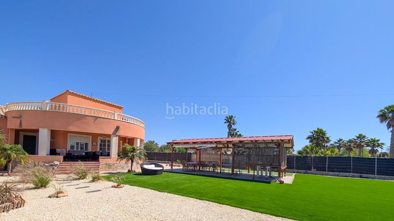 Foto 85cf089d-0f9d-42a2-a0a9-06427a35f949. Casa amb piscina a La Foia - Daimés - Asprella Elche / Elx