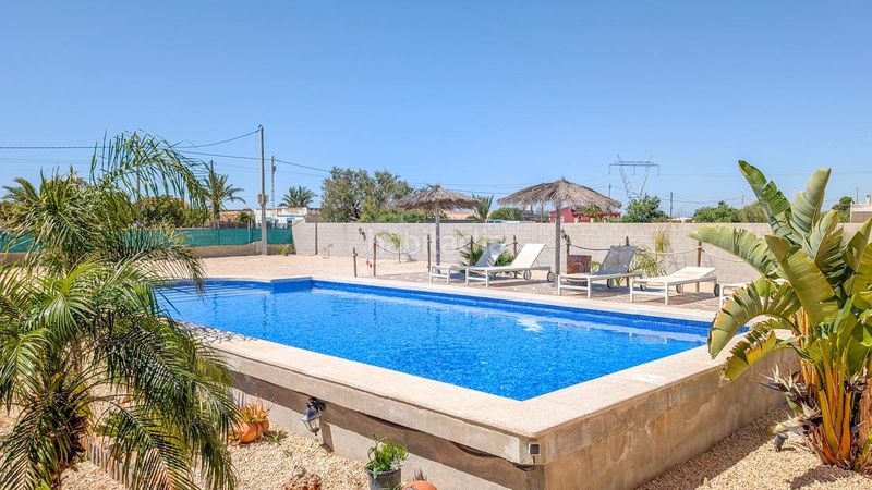 Foto f027ce76-b7fd-43f1-aa0e-04d2a6329fc1. Casa amb piscina a La Foia - Daimés - Asprella Elche / Elx