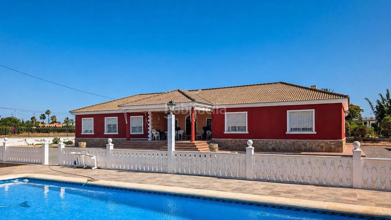Foto 3c01bef4-d730-4890-ad3d-d9479c716ab2. Casa amb piscina a Valverde Elche / Elx