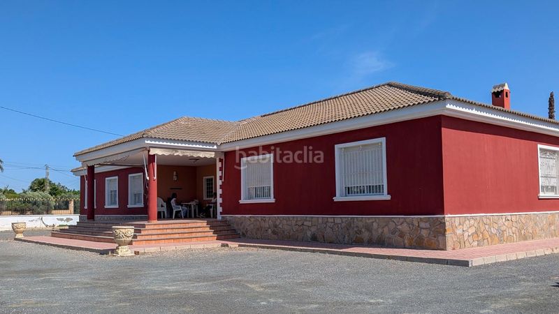 Foto 50b2176b-126f-4abb-a0a9-47405eaa93d7. Casa amb piscina a Valverde Elche / Elx