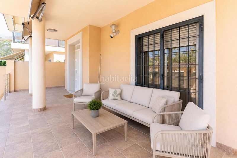 Foto 16841839-8f2b-4d26-be00-98e617317dd4. Casa amb aparcament a Ciutat Jardí - Torreta Verdí Elche / Elx