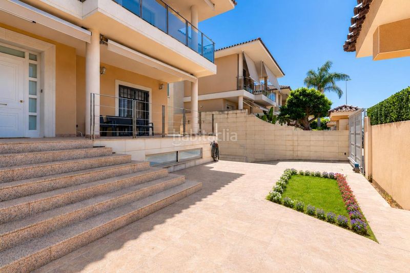Foto 45c3bb66-f0b2-4273-9ebb-2c6dd45c7d57. Casa amb aparcament a Ciutat Jardí - Torreta Verdí Elche / Elx