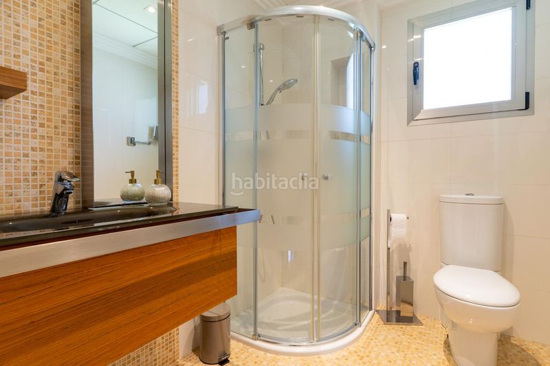 Foto ac607a6d-80d8-48b1-99a0-6fb91f41b1b8. Casa amb aparcament a Ciutat Jardí - Torreta Verdí Elche / Elx
