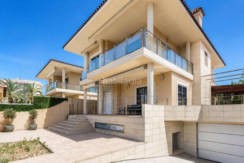 Foto c722e3e3-3200-4f16-a4dd-3751da508106. Casa amb aparcament a Ciutat Jardí - Torreta Verdí Elche / Elx