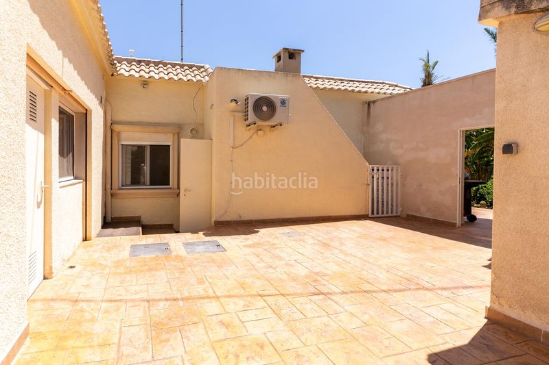 Foto 0b5b9ec0-2d36-4789-b5b0-8ef05829077d. Casa amb aparcament piscina a La Marina Elche / Elx