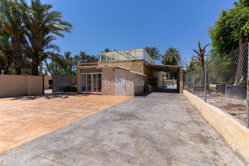 Foto 52d5477b-a10d-40f3-9aed-343d90b39c0a. Casa amb aparcament piscina a La Marina Elche / Elx