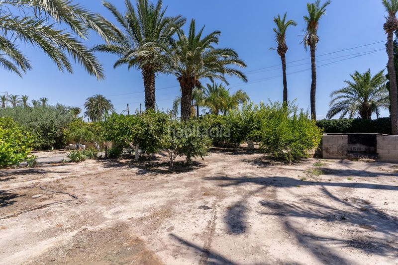 Foto ad6e5aad-3ff8-4dad-a668-fa2ef1ba8f5c. Casa amb aparcament piscina a La Marina Elche / Elx