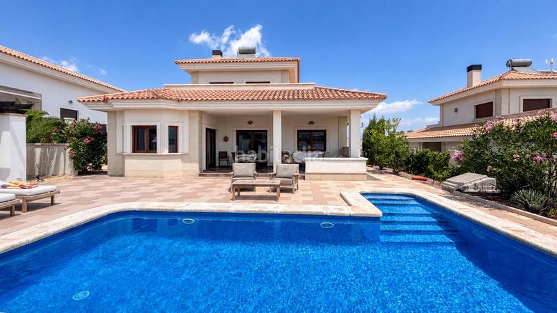 Foto 1dea9415-783a-48b0-9924-f1c8d24b05f9. Casa amb aparcament piscina a Monòver