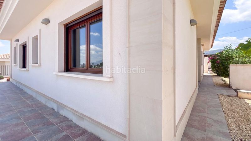 Foto f1c8ceb6-3700-4b54-bb14-fc1b518fe383. Casa amb aparcament piscina a Monòver