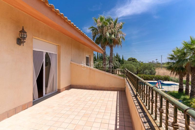 Foto 88f83a36-fb6f-465b-8f98-57fbb8735282. Casa amb calefacció aparcament piscina a Perleta - Maitino Elche / Elx