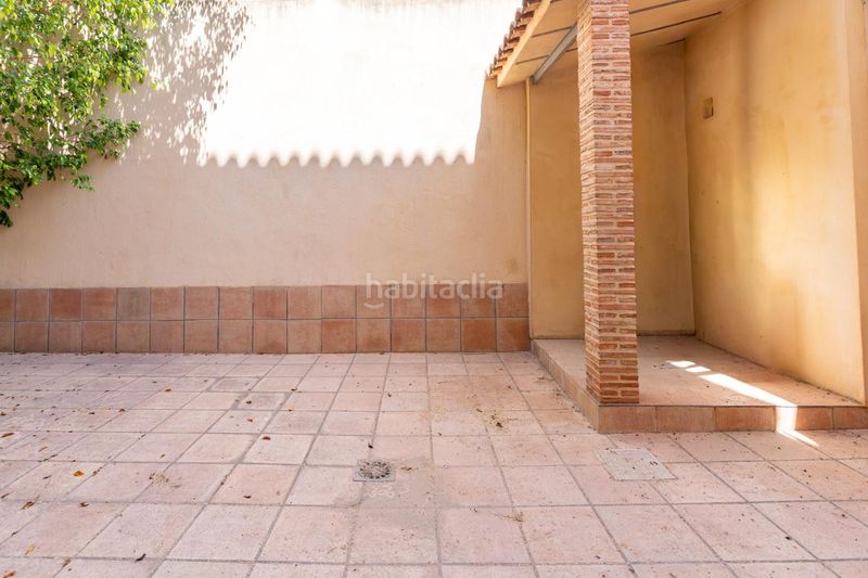 Foto f1cc718e-69df-4b1d-82a5-7a6870e79942. Casa amb calefacció aparcament piscina a Perleta - Maitino Elche / Elx
