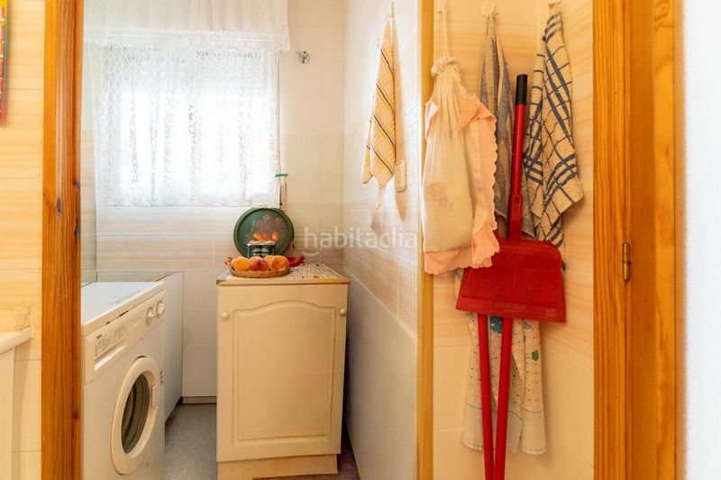 Foto b83cd63c-d49a-4280-8122-8a79efa11be8. Pis a Gran Playa Santa Pola