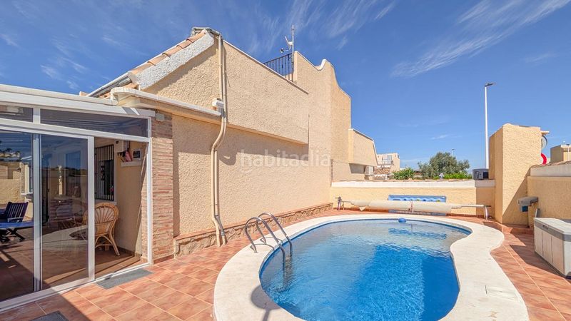 Foto 813f088e-7c5d-402a-95fa-03187048aab5. Casa amb aparcament piscina a Novamar - Mediterráneo Santa Pola