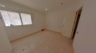Rez-de-chaussée à Creu de Barberà. Piso de 2 habitaciones a reformar