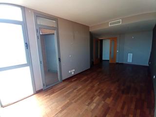 Appartement à Egara. Piso de 3 habitaciones, y 2 baños