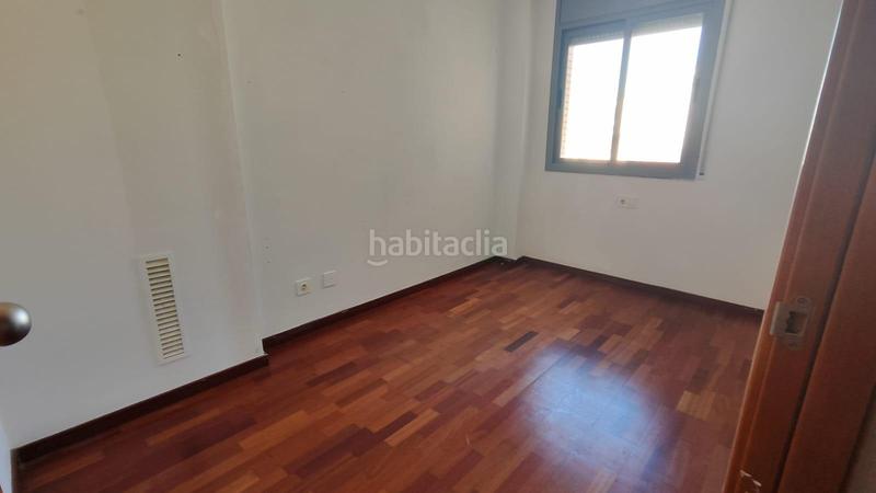 Foto ce7eebef-e909-406f-ad2d-3567dc581c3b. Pis amb calefacció a Egara Terrassa