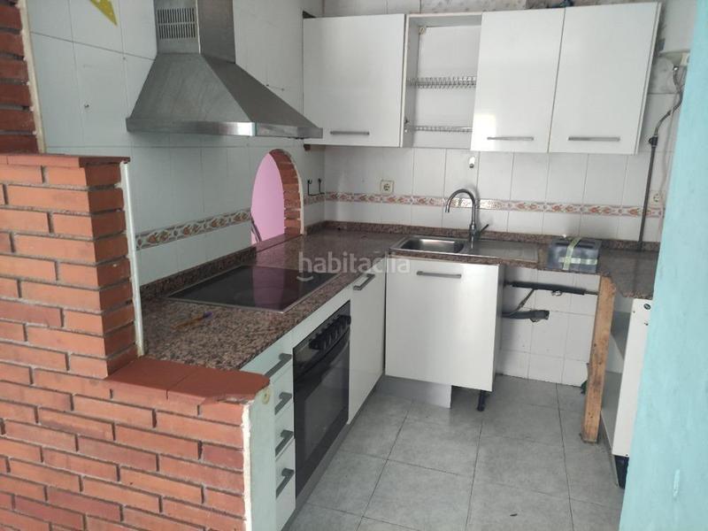 Foto b23c881c-4a0b-4b10-840f-9cc4adc486a6. Local comercial a Centre Rubí