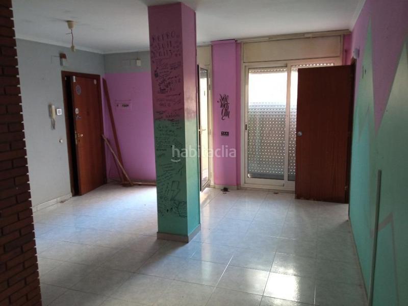 Foto e4122093-52e7-47c6-8172-649e1ad4d975. Local comercial a Centre Rubí