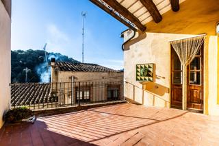 Casa a Sant Llorenç Savall. Casa reformada rústica al centre de sant llorenç savall