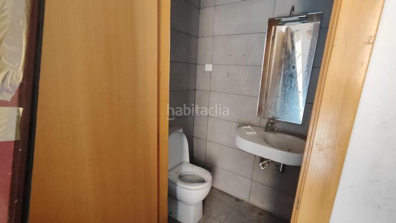 Foto b8314dd2-bba0-4589-ad6f-c1f9dd7b58e4. Local comercial a Centre Rubí