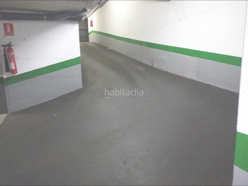 Foto 4da6c0d4-0be0-471f-a519-46796f31bc8c. Parking coche plaza de parking en cempuries en Can Puiggener Sabadell
